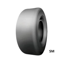 Dæk til græsmarkstraktorer